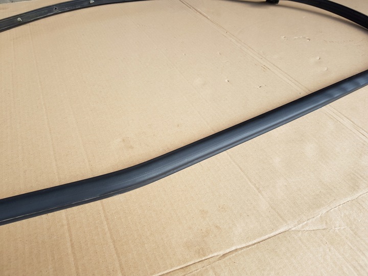 фото №10, Прокладка рамки двері лівий перед / audi a2 99-05 / оригінал / 8z0831721b