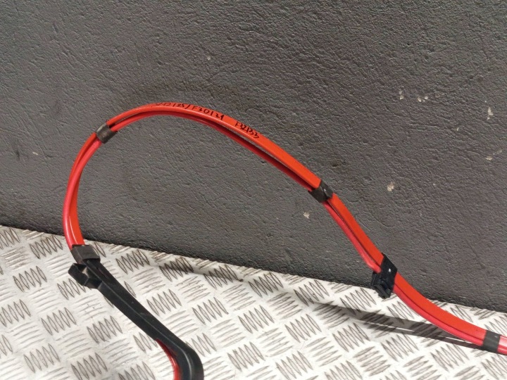 фото №10, Bmw (oem) 9259326 3' f30 f31 4' f32 f33 трубка  кабель акумулятора plus