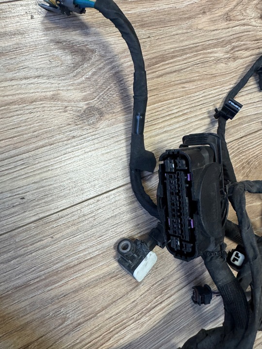 фото №7, Dodge challenger charger srt коробка na предохранители жгуты штекеры 2015+