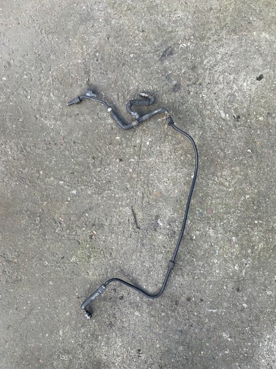 фото №1, Porsche cayenne 7p5 шланг води 7p5122447r