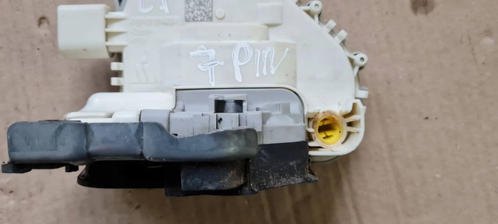 фото №10, S3 8v sedan a3 замок двері лівий перед переднє 8x1837015c 7pin vw audi