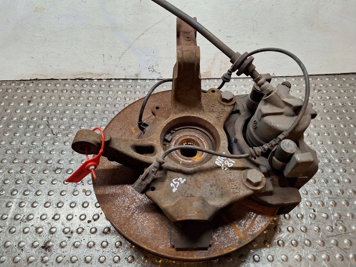 фото №1, Поворотный кулак левая renault megane iii scenic iii 1.2 1.4 1.6 2.0 16v 1.5 dci