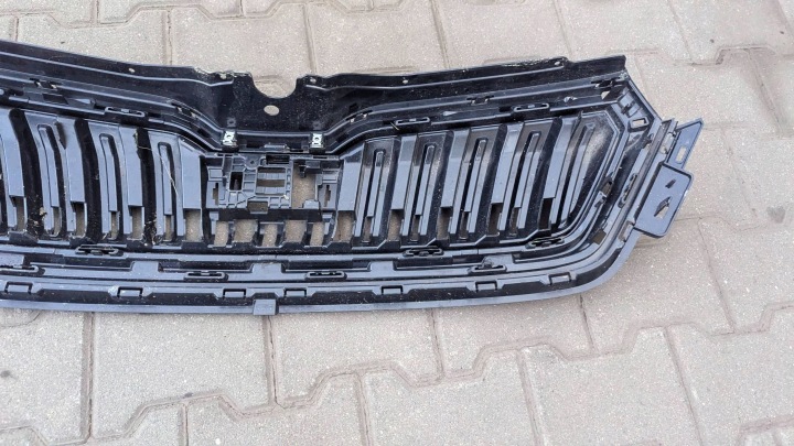 фото №12, Решётка передний перед skoda kamiq 658853653a