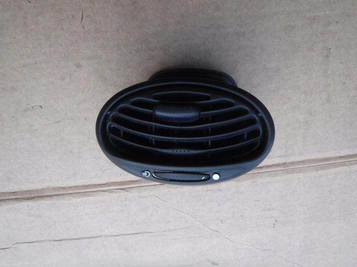 фото №1, Решітка повітропровід середня ford focus mk1