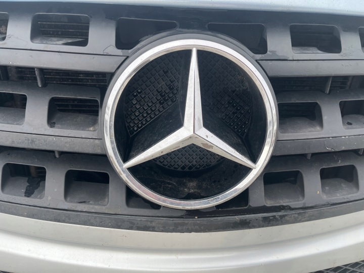 фото №9, Mercedes-benz ml w164 бампер передний перед 349
