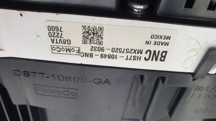 фото №6, Ford mondeo vignale mk5 v 18r 2.0 гибрид панель приборов европа