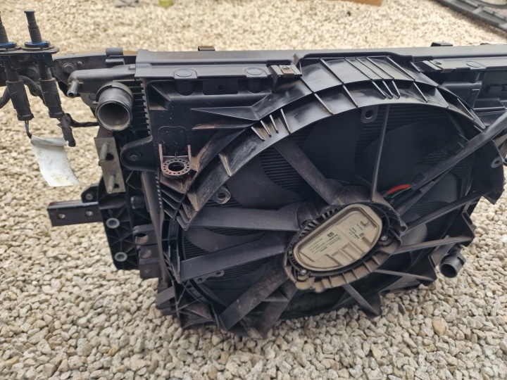 фото №13, Jeep wrangler jl 2018 2019 2020 21 22 23 передня панель комплектний підсилювач
