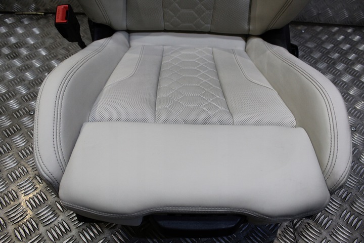 фото №10, Bmw x4m f98 g02 компетиція оббивка сидіння диван обшивки вентиляція