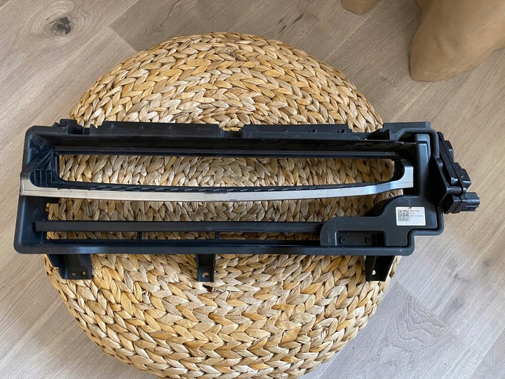 фото №9, Hyundai ioniq 5 v 21- жалюзи руль воздуха левая 86980-g1000