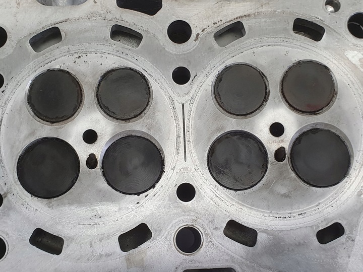 фото №8, Toyota avensis t27 2.0 d4d головка циліндрів