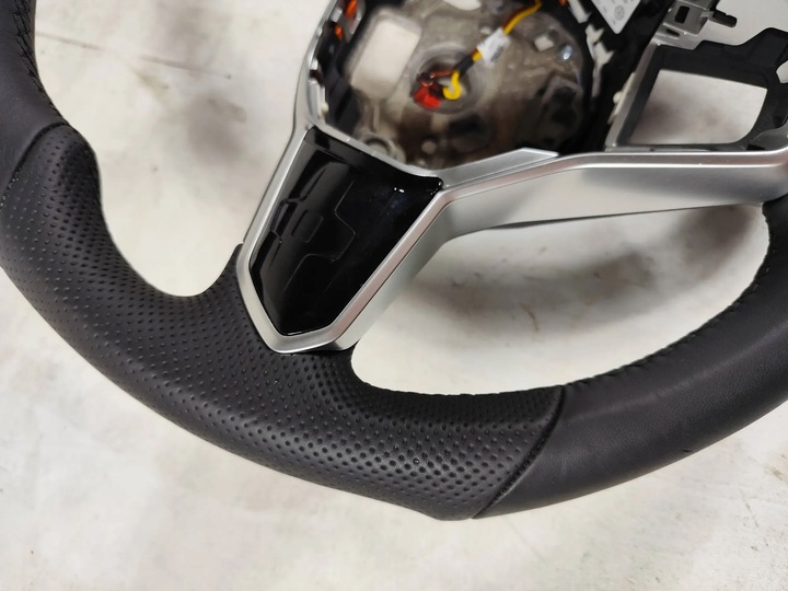 фото №8, Vw arteon рестайлинг golf viii gti r-line руль сенсорная с подогревом кожа перфорация