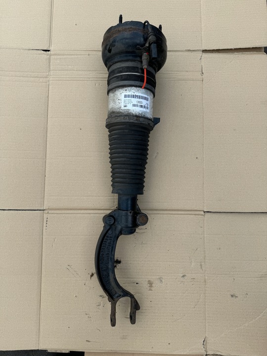 фото №1, Audi a6 c7 allroad амортизатор левый переднее 4g0616039ac