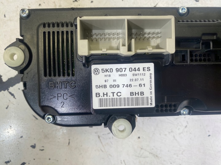 фото №6, Vw golf vi панель кондиционера 5k0907044es