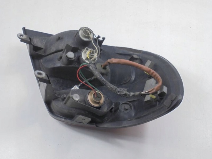 фото №8, Impreza ii 01-03 лампа зад права універсал oew26060a