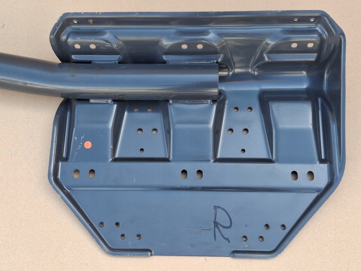 фото №7, Scania держатель кронштейн крепление крыльев gitara 1725665 оригинал новый