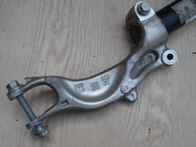 фото №12, Audi a5 s5 8w 3.0 tfsi держатель амортизатора правые перед 8w0413038 widły 52mm