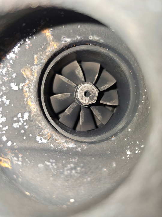 фото №15, Турбонагнетатель турбина коллектор trafic 2.0 дизель 8200466021 697628