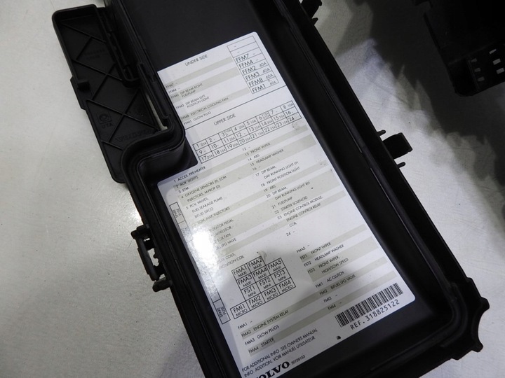 фото №4, Корпус коробка запобіжників volvo s60 9494210