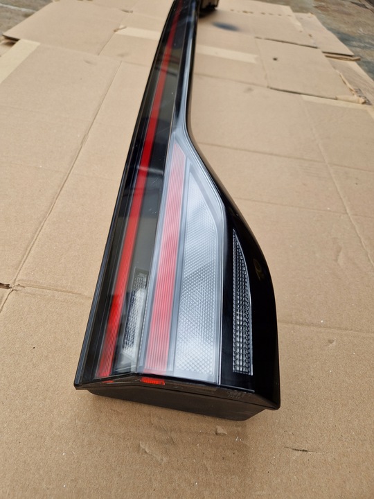 фото №10, Лампа задняя led vw id. buzz 1t3945307 центральная