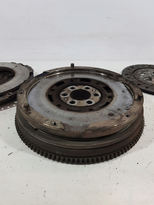 фото №10, Зчеплення колесо двомасовий 7512693 bmw e46 e87 e90 e91 1.8b n42b18ab