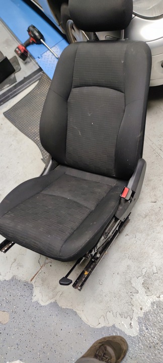 фото №5, Mercedes w203 сиденье правые classic рестайлинг