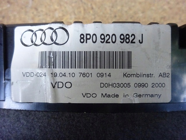 фото №11, Audi a3 8p tdi рестайлинг 08-12 спидометр приборы 8p0920982j