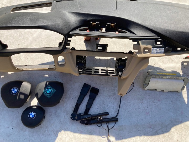 фото №5, Bmw 3 f30 f31 f34 krem hud панель консоль подушки