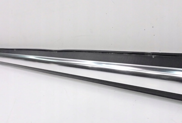 фото №12, Планка накладка дверь правая a8 d4 4h0853284a 2zz