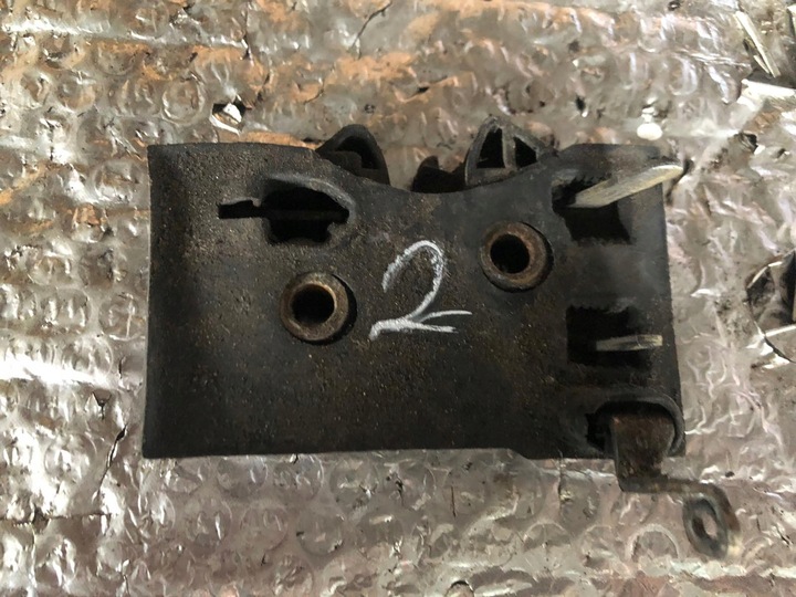 фото №9, Замок дверь 8a1837016a audi 80 b3 b4 8a0839015a зад перед правые 8a1837015a