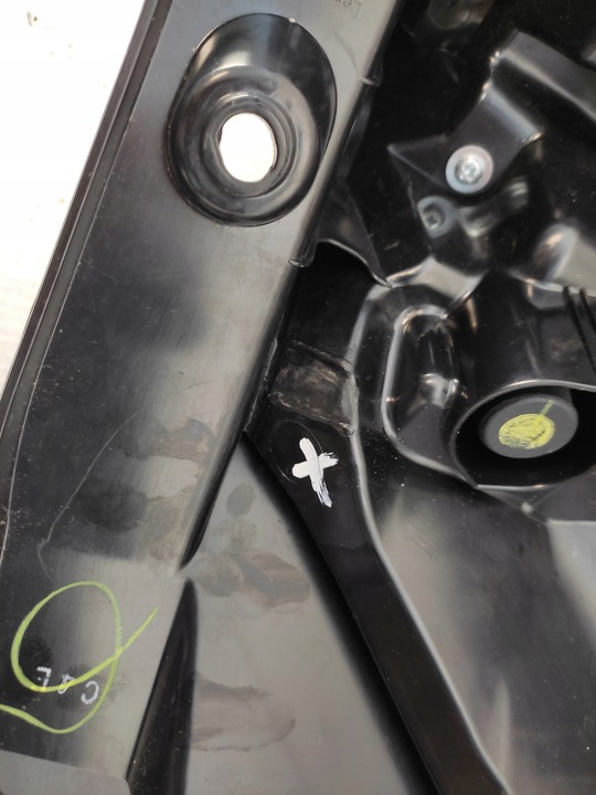 фото №7, Toyota yaris iv лампа правая задняя зад led 2019-