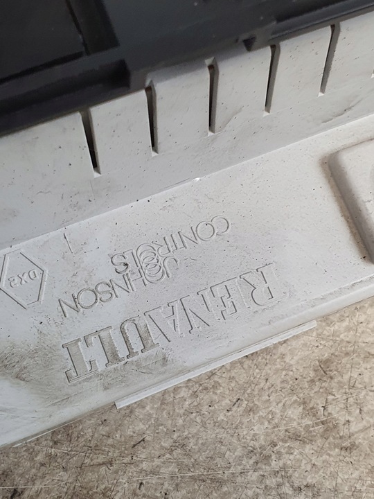 фото №8, Дисплей оригінальний номер 8200722451 renault thalia ii 10r.