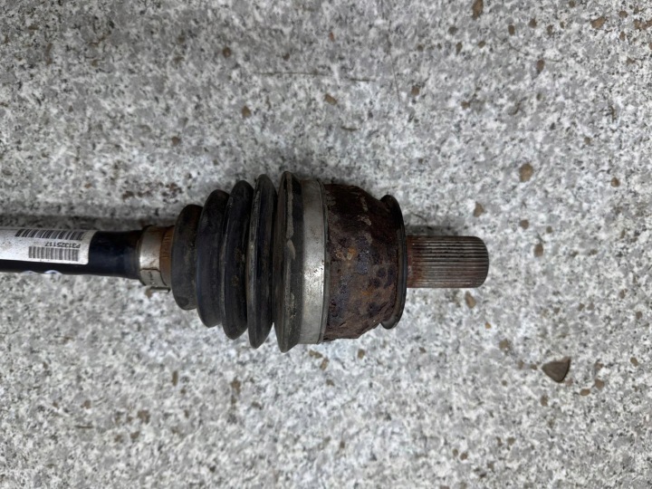 фото №8, Полуось права перед volvo s60 ii 2013-2018 31325117