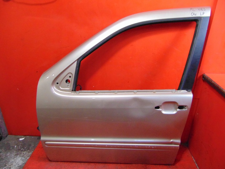 фото №1, Mercedes ml w163 дверь левая перед передние 693 693u