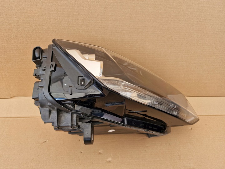 фото №6, Audi q2 81a лампа правая 81a941004