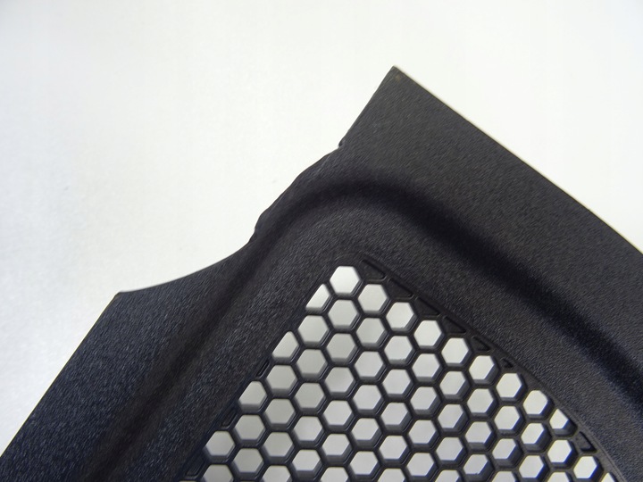 фото №9, Audi q3 83a панель под лобовым стеклом пластиковый 83b819403a