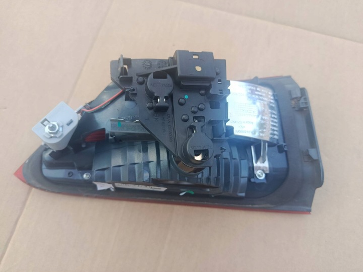 фото №8, Фара led правая зад задняя w крышка багажника багажника eu оригинал bmw x1 f48