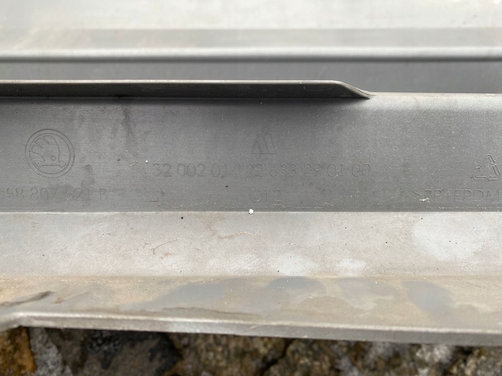 фото №14, Skoda kamiq спойлер накладка бампера зад 658807521b оригінал