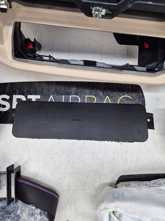 фото №7, Bmw seria 3 g20 g21 панель консоль подушки ремені подушка безпеки штори stare повернення