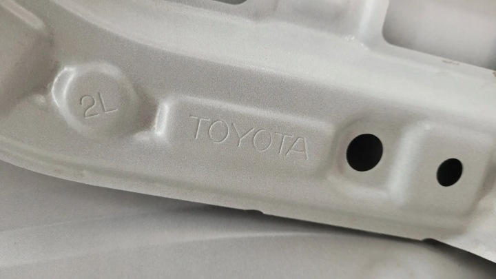 фото №12, Toyota corolla cross 2020 крыло перед передний левое fv