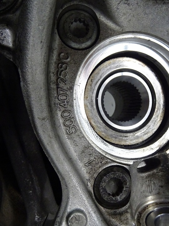 фото №14, Tiguan 5na поворотный кулак правая амортизатор амортизатор mcpherson  5qf413031bl 5q0407258c