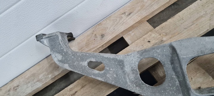 фото №7, A6 c7 4g кронштейн двигуна тримач лапи 2.0 tdi 8k0199521q a4 b8 a5