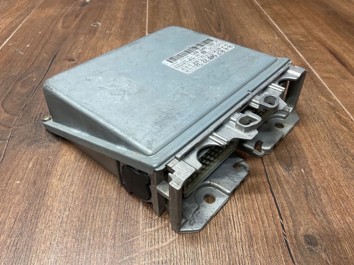 фото №6, Блок управления  ecu двигателя перед mercedes-benz e w124 0175452232
