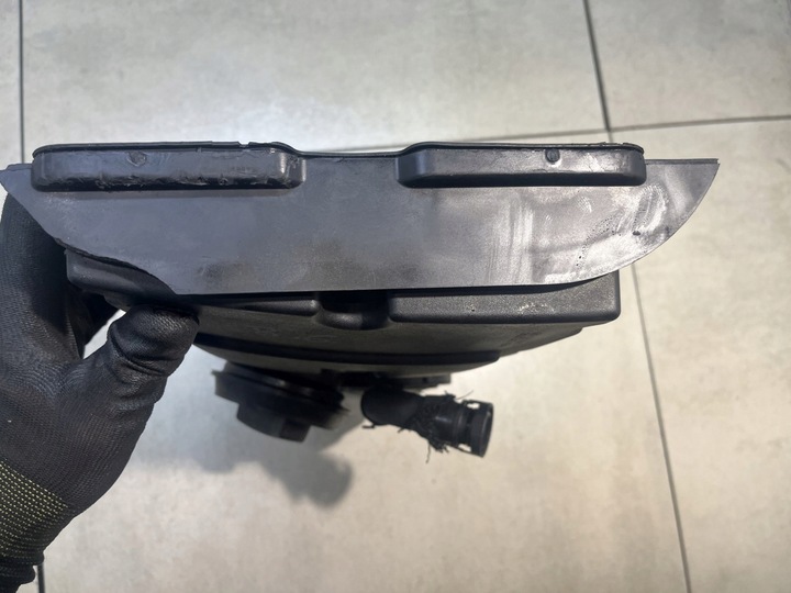 фото №6, Крышка клапанов passat b6 03g103469n