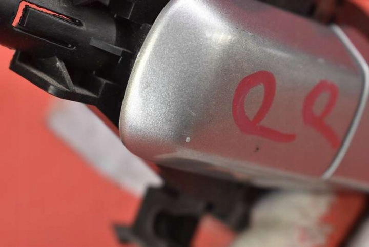 фото №10, Ручка права перед передня срібна 30784203 volvo v50 рестайлінг 07-12