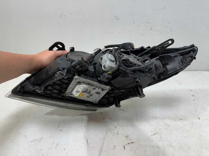 фото №15, Лампа права перед renault megane iii 3 ксенон 260100021r