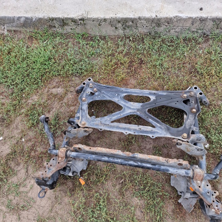 фото №9, Підрамник подушки двигуна a6 c7 kpl