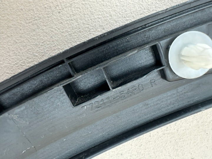 фото №11, Suzuki vitara ii 2 15r- молдинг крыльев правое перед передняя 77211-54p0