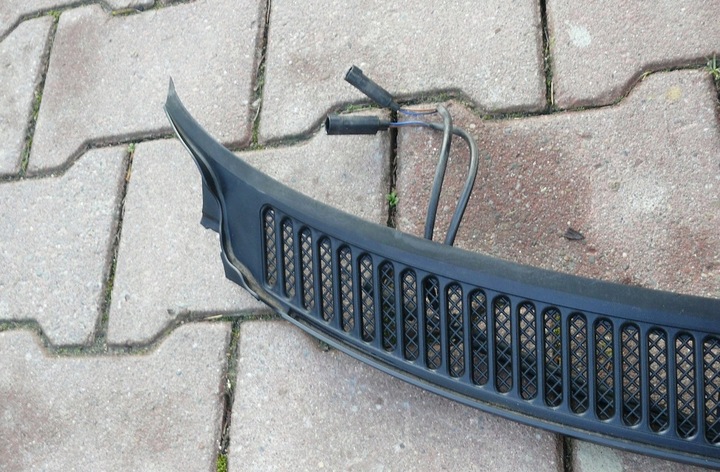 фото №9, Панель під лобовим склом розпилювачі скла лобовий audi a8 d2 рестайлінг 99-02 eu 4d1805097f