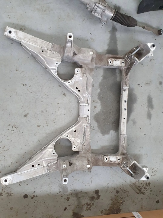 фото №1, Giulia qv 2.9 бі-турбо візок підрамник колиска траверса двигуна