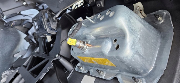 фото №5, Торпедо консоль 2xairbag датчик ford b-max оригінал демонтаж 26